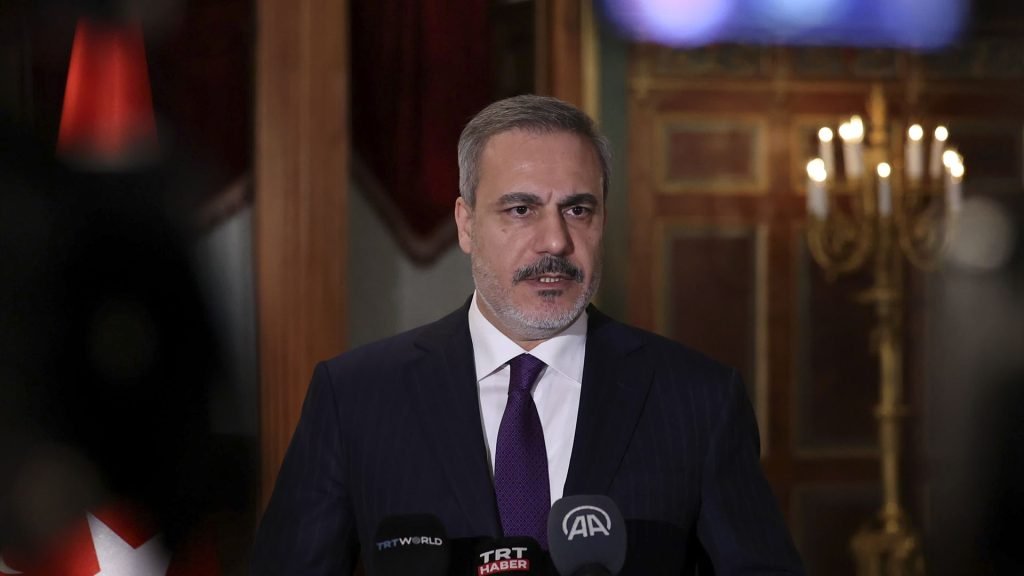disisleri-bakani-fidan-yeni-buyukelcilere-gorevlerini