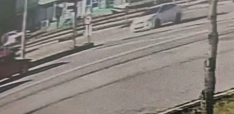 sakarya'da-feci-kaza!-motosiklete-carpmamak-icin-manevra-yaparken-takla-atti-–-tgrt-haber