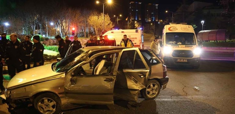 Polisin “dur” ihtarına uymayıp kaçan araç takla attı: 3