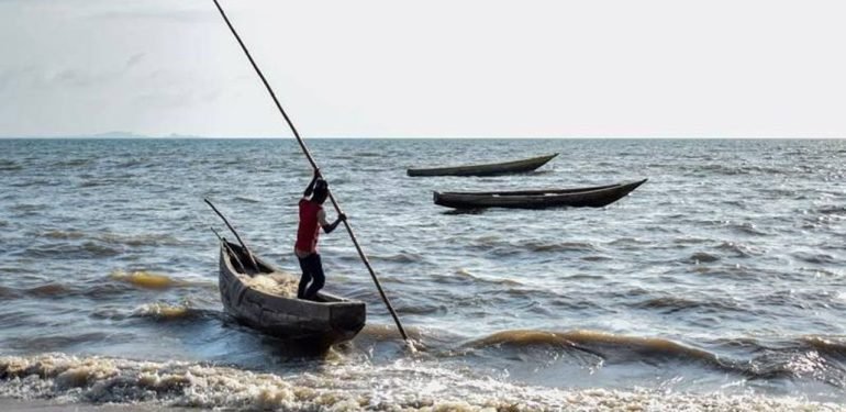 Kenya'da tekneleri alabora olan 4 balıkçı 1 ay sonra kurtarıldı 6 kenya’da-tekneleri-alabora-olan-4-balikci-1-ay-sonra-kurtarildi