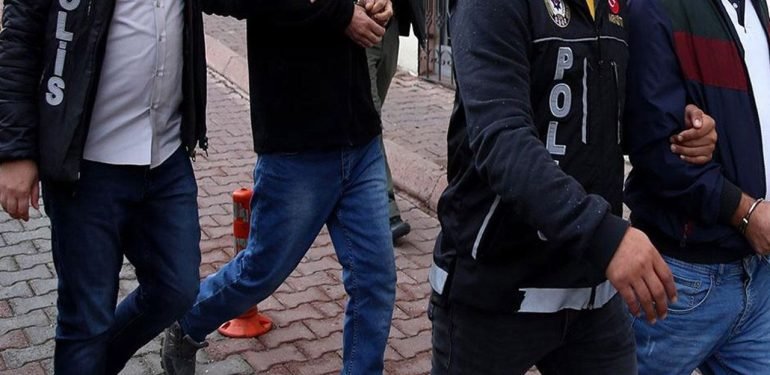 orgutsel-dokumanlari-desifre-oldu!-ankara-merkezli-4-ilde-pkk-operasyonu:-16-gozalti
