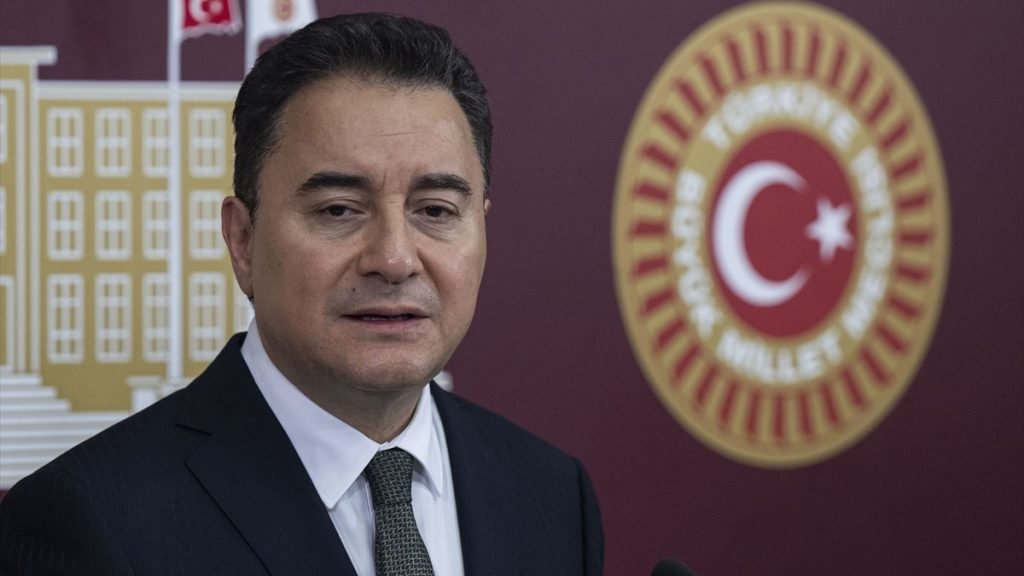 ali-babacan’dan-meral-aksener’e:-dun-aday-gosterdigine-bugun-korkak-diyemezsin