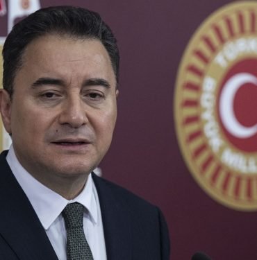 ali-babacan’dan-meral-aksener’e:-dun-aday-gosterdigine-bugun-korkak-diyemezsin