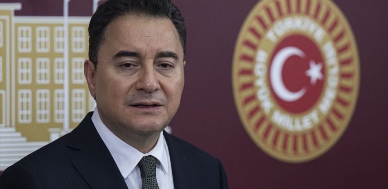 Ali Babacan'dan Meral Akşener'e: Dün aday gösterdiğine bugün korkak diyemezsin 6 ali-babacan’dan-meral-aksener’e:-dun-aday-gosterdigine-bugun-korkak-diyemezsin