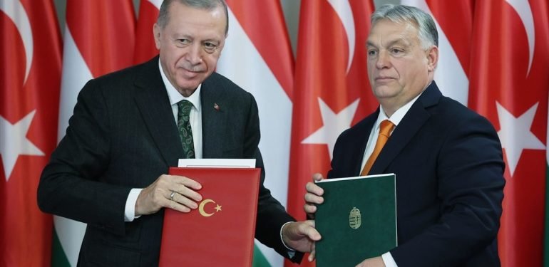 Cumhurbaşkanı Erdoğan'dan Macaristan paylaşımı 1 cumhurbaskani-erdogan’dan-macaristan-paylasimi