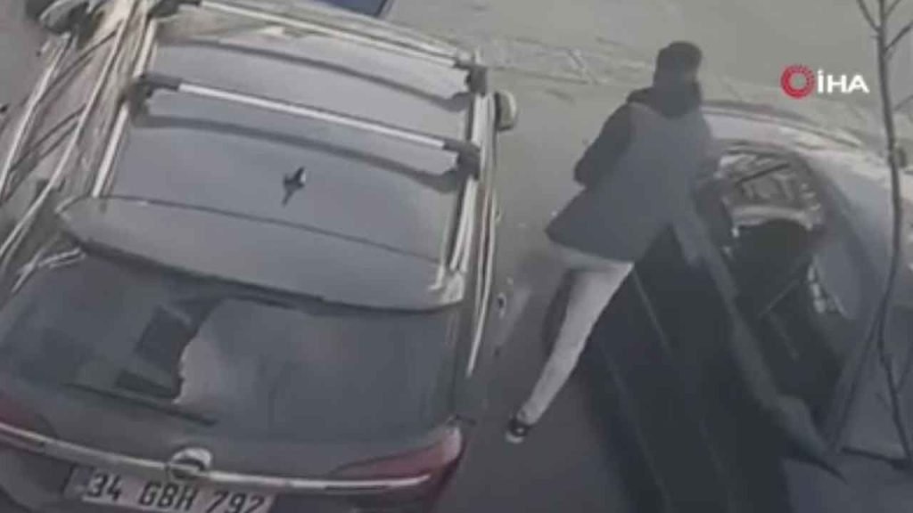 kagithane'de-motosikletli-saldiri!-sokak-ortasinda-basindan-vurdular-–-tgrt-haber