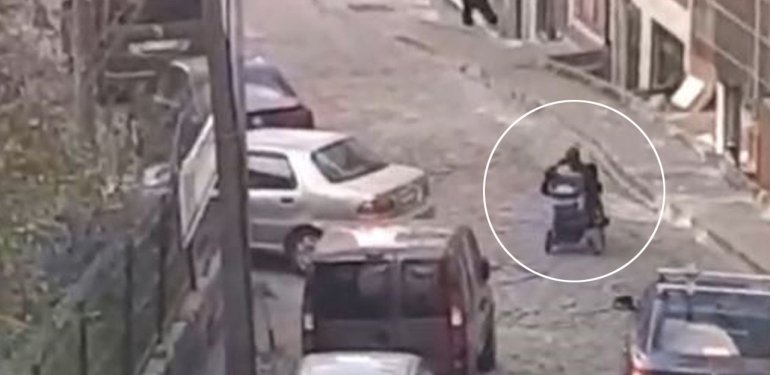 Kadına şiddet 'engel' tanımıyor! Akülü tekerlekli sandalyeyle gelip ateş etti