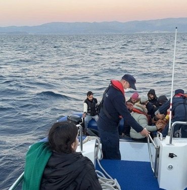 izmir-aciklarinda-199-duzensiz-gocmen-karaya-cikartildi