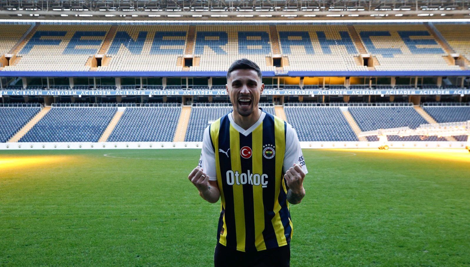 Rade Krunic resmen Fenerbahçe’de