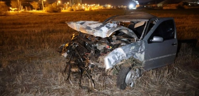 Araç tarlaya uçtu: 120 metre sonra durabildi