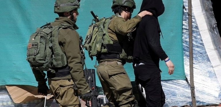 İsrail, öldürülen Hamas yöneticisi Aruri’nin iki kız kardeşini gözaltına aldı