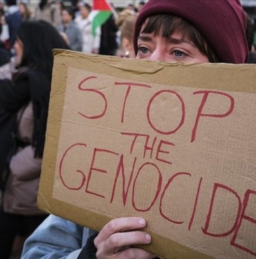 Almanya’da “Gazze’de soykırımı durdurun” grafitisi, antisemitik olduğu gerekçesiyle yasaklandı