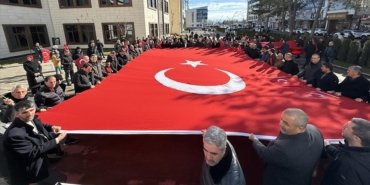 Bingöl’de şehit aileleri, gaziler ve vatandaşlardan teröre tepki
