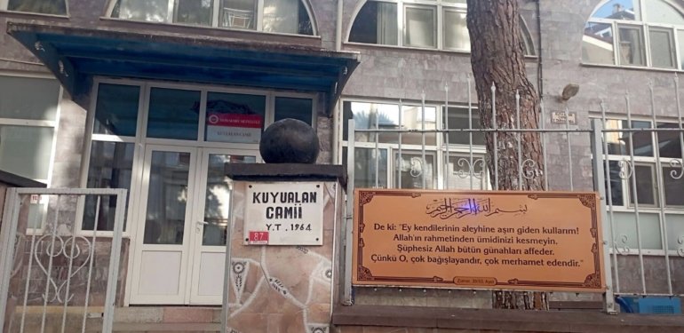 Manisa’da cami tuvaletinde şüpheli ölüm