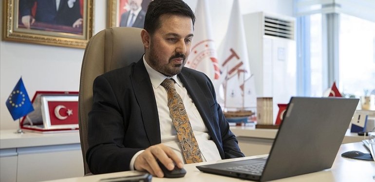 TKDK Başkanı Antalyalı, tercihini “Kurtarıcı” fotoğrafı için kullandı
