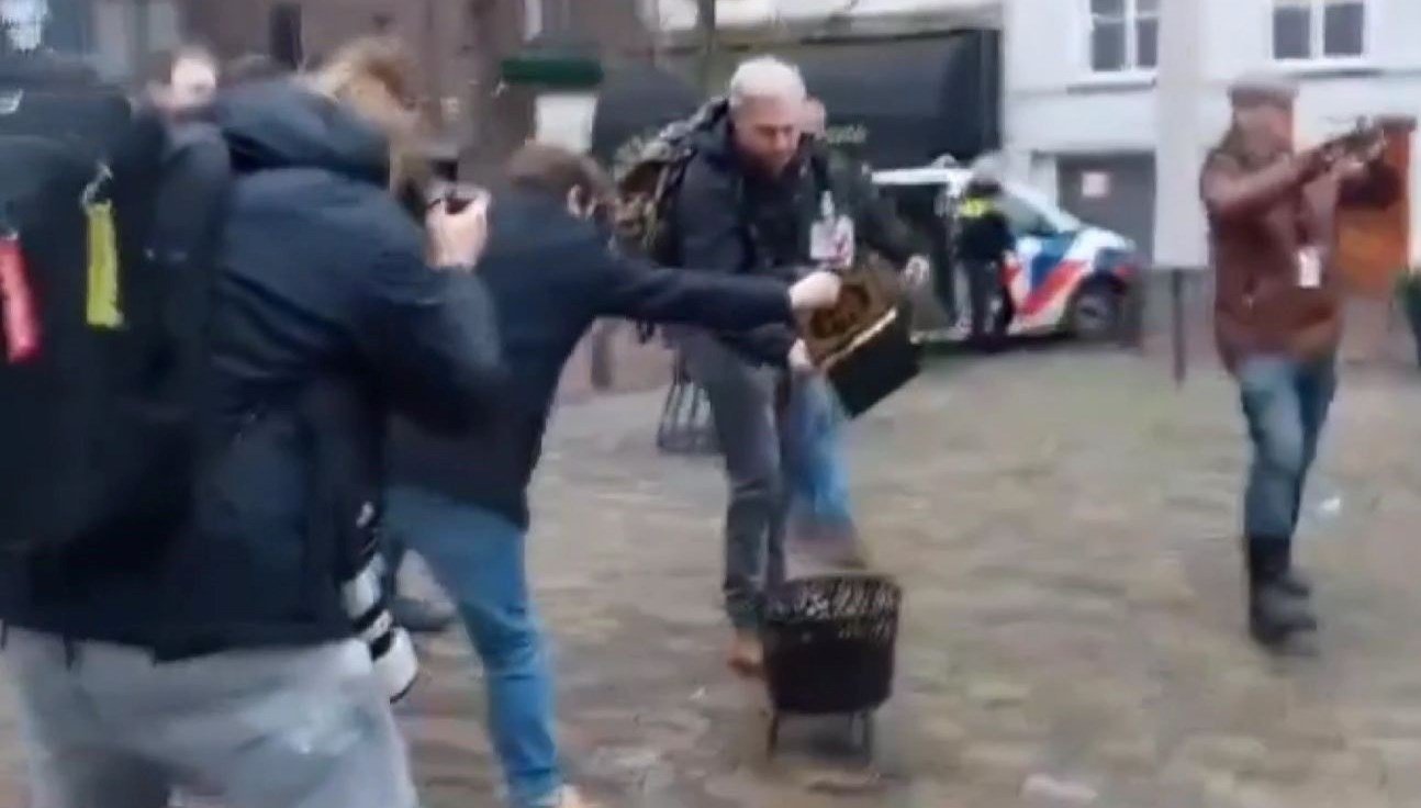 Hollanda’da Kur’an-ı Kerim’e çirkin saldırı
