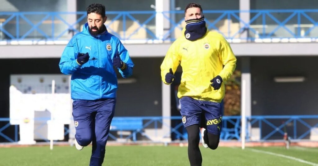 Fenerbahçe'de yeni transfer Rade Krunic antrenmanlara başladı