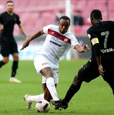 Yılport Samsunspor, sahasında EMS Yapı Sivasspor’u 2-0 yendi