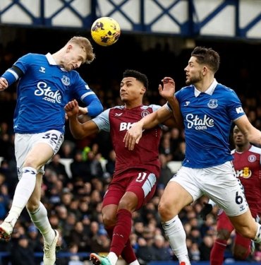 Aston Villa zirve yarışında yaralı: Everton’da gol sesi çıkmadı