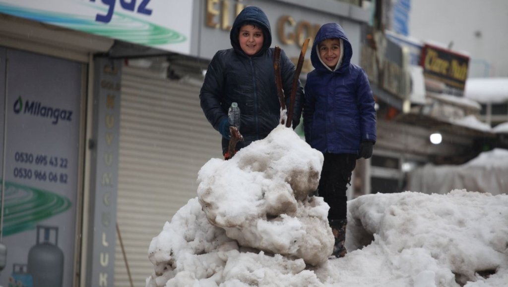 4 ilde eğitime kar engeli (15 Ocak’ta hangi illerde okullar tatil?)