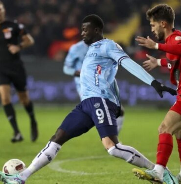 Galatasaray'a sürpriz isim: M'Baye Niang