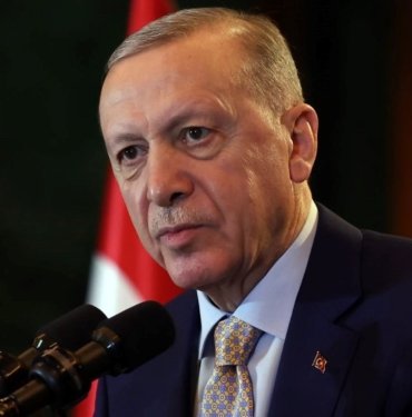 Cumhurbaşkanı Erdoğan şehit babası ile telefonda görüştü