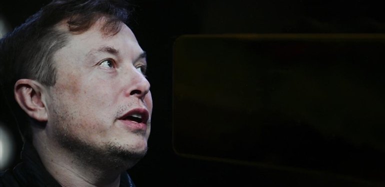 Elon Musk, Tesla’daki hisse oranını yükseltmeden yapay zekaya yatırım yapmak istemiyor