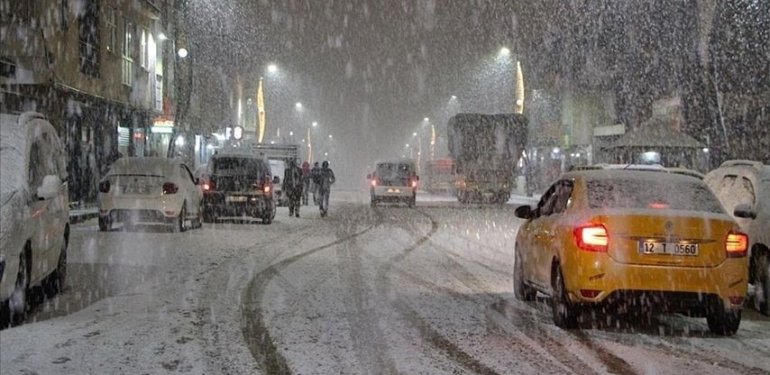 İki ilde kar nedeniyle eğitime 1 gün ara verildi