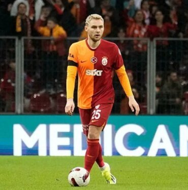 Victor Nelsson bu sezonki ilk gol sevincini yaşadı