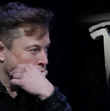 Elon Musk, Tesla’daki hissesini artırmadan yapay zekaya yatırım yapmak istemiyor
