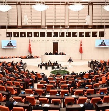 “Terörle Mücadelede Türkiye Büyük Millet Meclisi’nin Tavizsiz Desteğine Dair Karar” Resmi Gazete’de