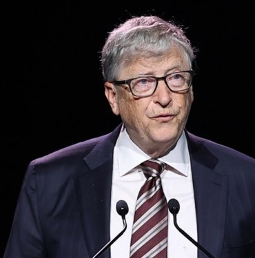 Bill Gates, yapay zekanın hayatı her yönden kolaylaştıracağını öngörüyor