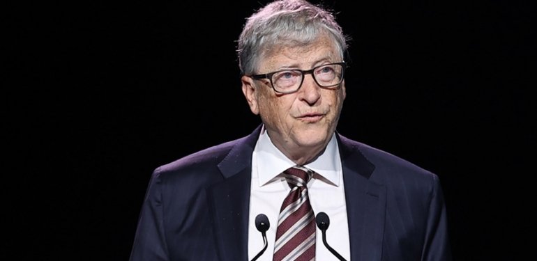 Bill Gates, yapay zekanın hayatı her yönden kolaylaştıracağını öngörüyor