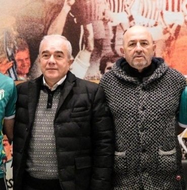 Bursaspor Kulübü, Ahmet Hakan Atış ve Ahmet Berke Ay’la profesyonel sözleşme imzaladı