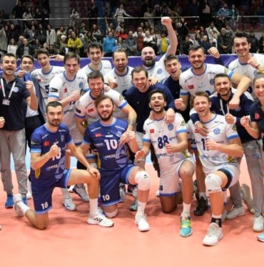 Arkas Spor, iç sahada kazanmaya devam ediyor