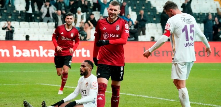 Rebic, Beşiktaş’ta ilk golünü attı