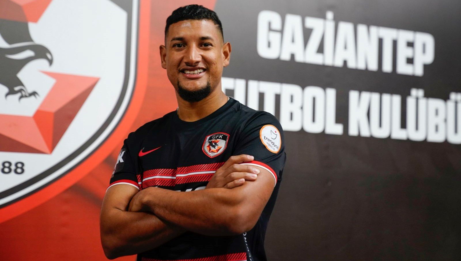 Gaziantep, Bryan Acosta transferini duyurdu