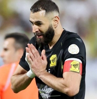 Vatandaşlıktan çıkarılması istenen Benzema’dan suç duyurusu