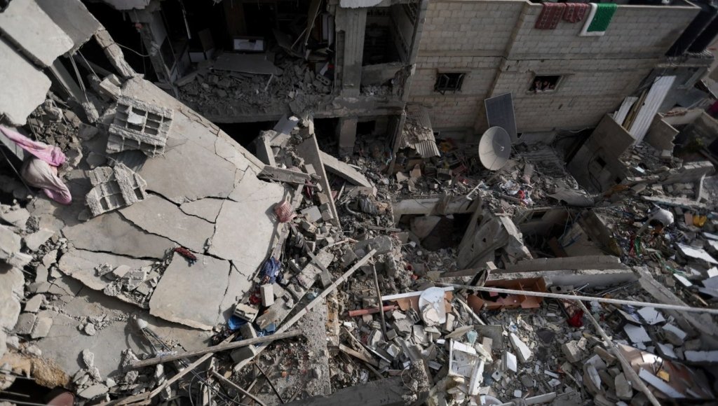 İsrail savaş uçakları Refah’ta bir ailenin evini bombaladı: 19 kişi öldü