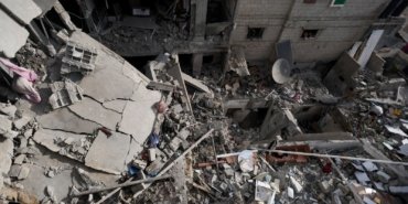 İsrail savaş uçakları Refah’ta bir ailenin evini bombaladı: 19 kişi öldü