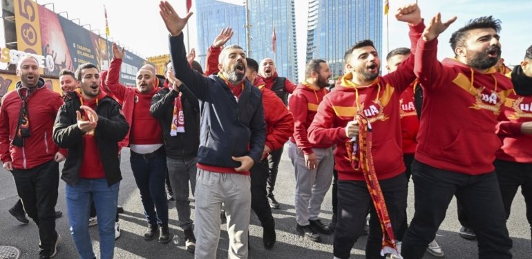 Trabzonspor-Galatasaray maçını misafir takım taraftarları tribünden izleyebilecek