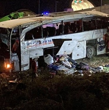 Mersin’deki otobüs kazasında ölen 3 kişinin cenazesi Mardin ve Şırnak’ta defnedildi