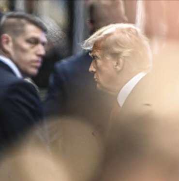 Eski ABD Başkanı Trump bir kez daha hakim karşısında