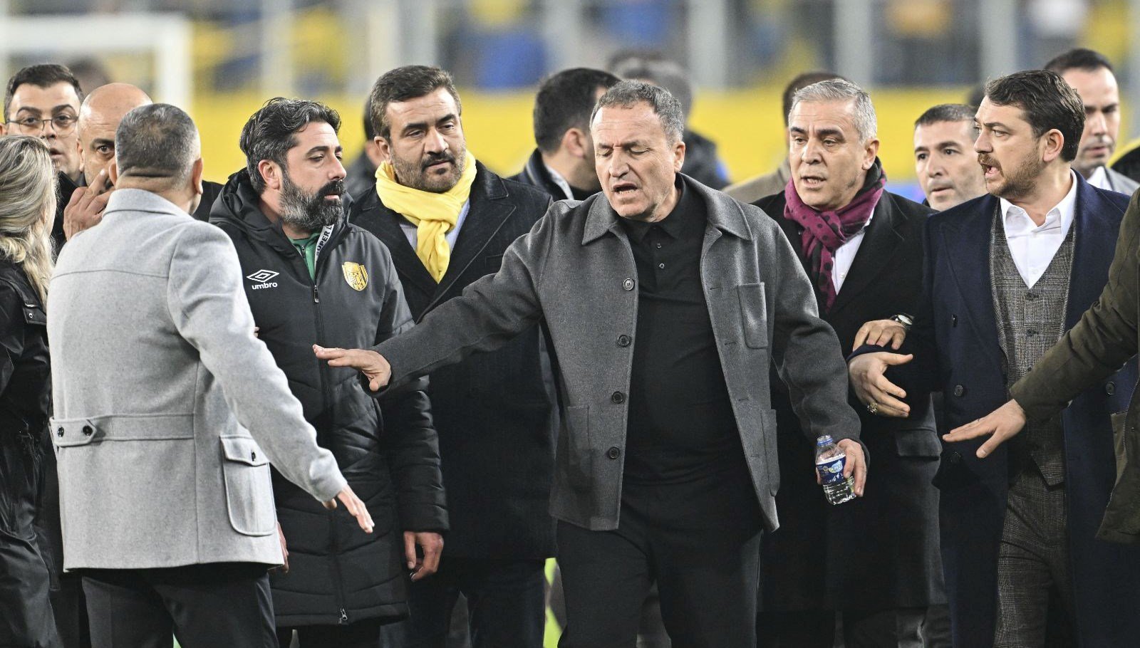 Ankaragücü’nün Eski Başkanı Faruk Koca, Kulüpler Birliği Vakfı toplantısına katıldı