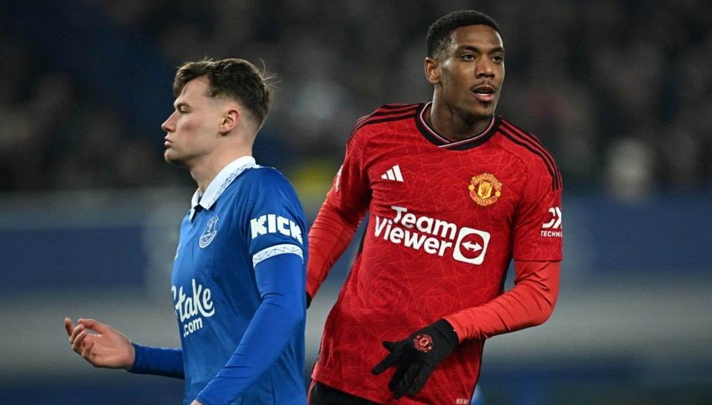 “Martial’e yeni teklif” (17 Ocak 2024 spor manşetleri)