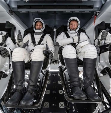 Ekonomiden sorumlu bakanlardan Türkiye’nin ilk astronotu Gezeravcı’ya tebrik mesajı