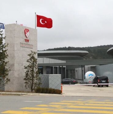 PFDK'dan Galatasaray ve Fenerbahçe'ye ceza