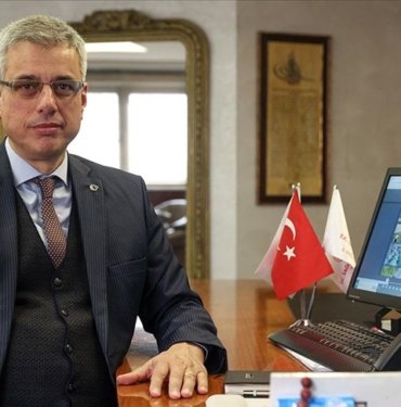 İstanbul İl Sağlık Müdürü Memişoğlu, “Yalnızlığın resmi” karesine oy verdi