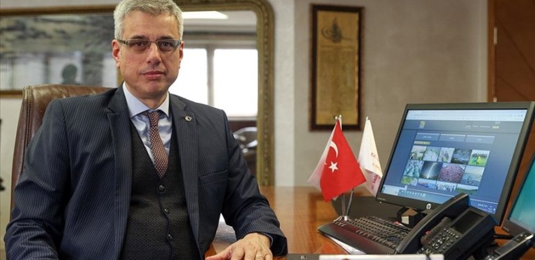 İstanbul İl Sağlık Müdürü Memişoğlu, “Yalnızlığın resmi” karesine oy verdi