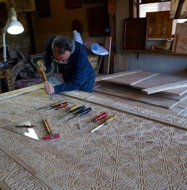 El Hamra Sarayı ile Ulu Cami motifleri aynı panoda bir araya geldi